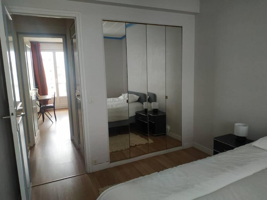 Apartment Appt 2 Ch Vue A 5' De La Gare De