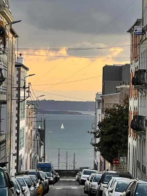 Appt 2 Ch Vue A 5' De La Gare De Apartment Brest