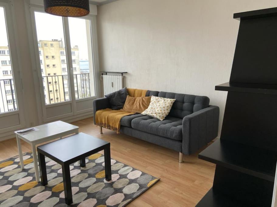 Appt 2 Ch Vue A 5' De La Gare De Apartment